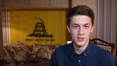 22-годишният Егор Жуков се опалква и от това, че е бил изключен неправомерно от Висша икономическа школа
