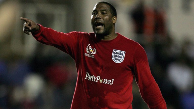 Наскоро Барнс отново облече фланелката на Англия за мач срещу Германия на ветераните от двете страни