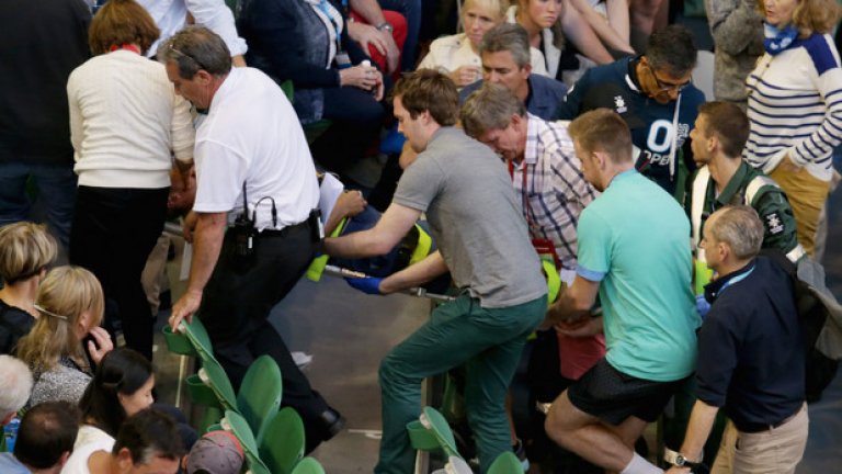 Найджъл Сиърс припадна по време на двубоя на Ана Иванович с Мадисън Кийс и бе откаран в болница