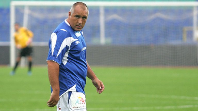 Бойко Борисов е най-възрастният професионален състезател по футбол у нас - на 54 години