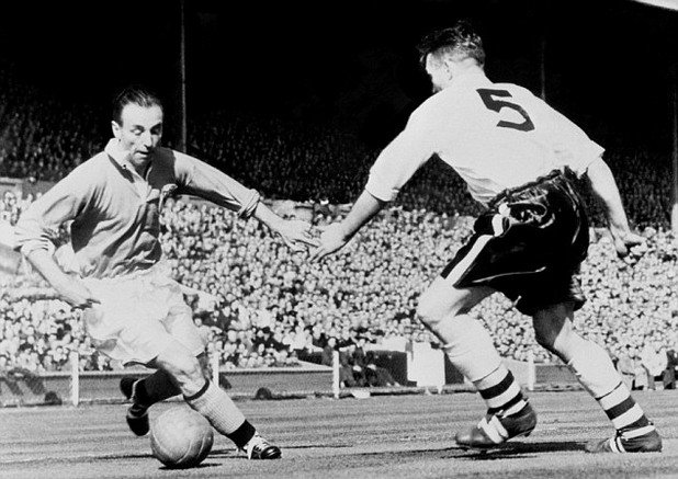 През 1953 г. Блекпул печели ФА къп, а финалът остава в историята като "Финалът на Матюс".