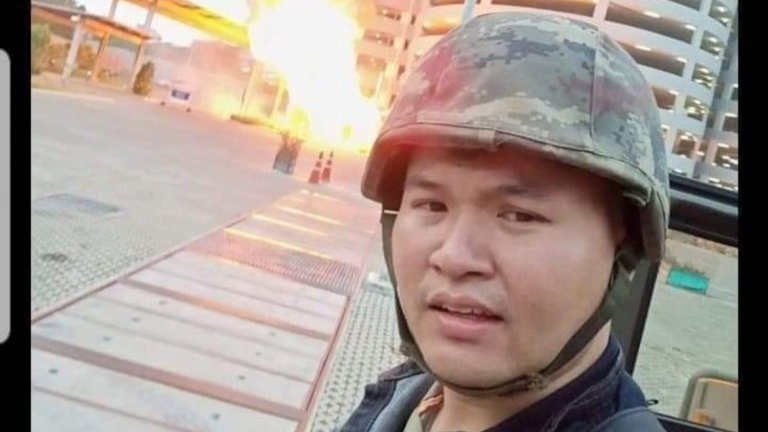 Предполага се, че мъжът (на снимката) е взел заложници.