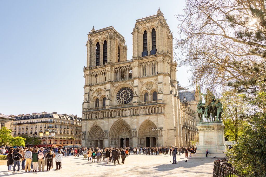 История, преживяла векове, разрушения и огън, за да напомня, че културната памет е вечна