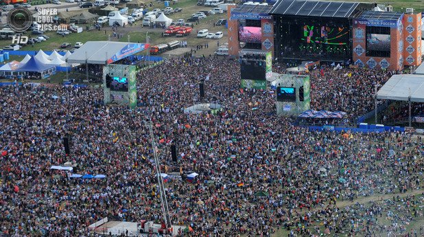При население на Самара около милион и сто души, над 600 000 на концерт на Rammstein си прави половината град...