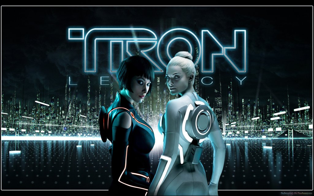 TRON: Наследството 
Защо му беше на някой да прави продължение на футуристичния филм Tron, е въпрос, чийто отговор нито един зрител не знае, но всеки си е задавал поне веднъж. С изключение на Джеф Бриджис – деен участник и в оригинала и във втората ч