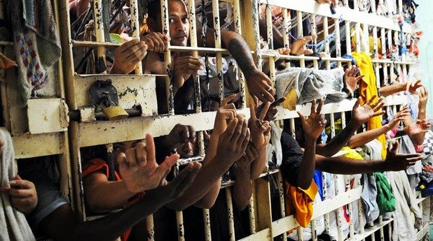 El Rodeo Prison

Намира се във Венецуела и оглавява класацията на най-лошите затвори в страната. Около 50 000 души изтърпяват присъдите си там. През 2011 г. избухва гангстерска война, при която се намесват и въоръжените сили.