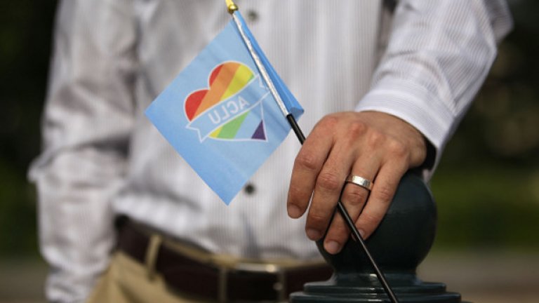 Сега еднополовите бракове стават легални във всичките 50 щата
