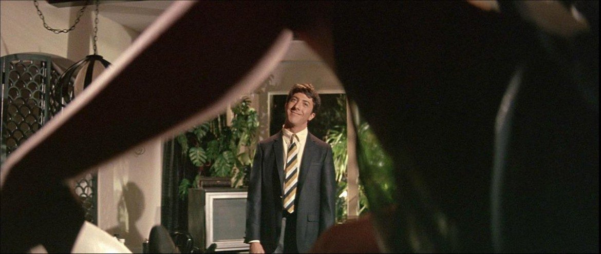 "Mrs. Robinson, you're trying to seduce me, aren't you?" / "Госпожо Робинсън, вие се опитвате да ме съблазните!" - "Абсолвентът" (1967 г.) 