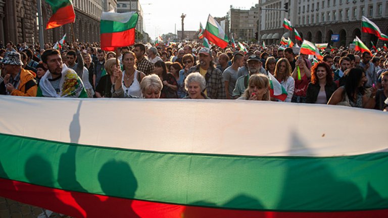 Ден 33. Стената падна