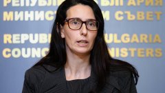 Министърът на регионалното развитие и благоустройството Ангелина Бонева се оттегля по здравословни причини