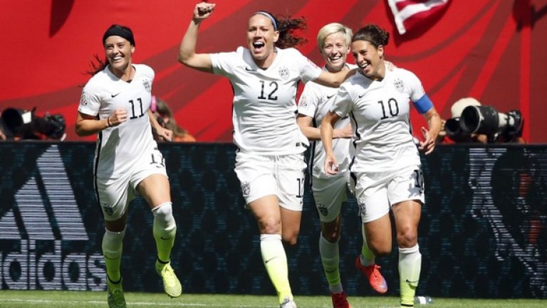 Карли Лойд (Хюстън Даш/САЩ) е най-добрият плеймейкър при дамите със 125 точки. Лена Гьослинг (Волфсбург/Германия) е втора с 50 т., а трета се нареди Марта (Розенгард/Бразилия) с 38 т.