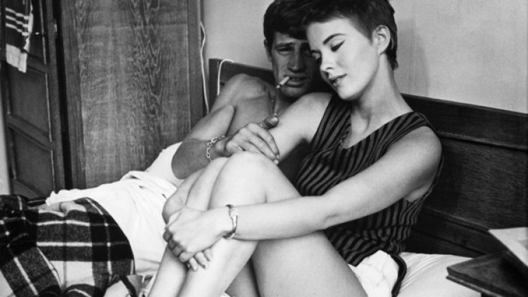 До последен дъх (Breathless) 1960
"До последен дъх"  (на френски: А bout de souffle) е френска криминална драма от 1960 година на режисьора Жан-Люк Годар с участието на Жан-Пол Белмондо. Заедно с "400-те удара" на Франсоа Трюфо и "Хирошима, моя любов" на Ален Рене, филмът е сред първите и най-ярки представители на новата вълна във френското кино