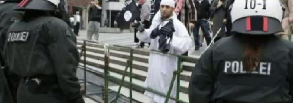 503-screenshot-propagandavideo-in-reih-und-glied