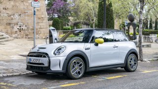 Когато бъдещето те приканва да се присъединиш към него, няма смисъл да отлагаш