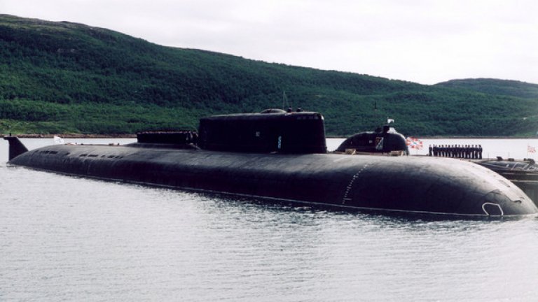 Според руските власти 63-годишният мъж е събирал информация за руските атомни подводници