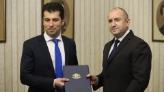 Откъде дойде разривът между президента и бившите му служебни министри и какво значи той за българската политика