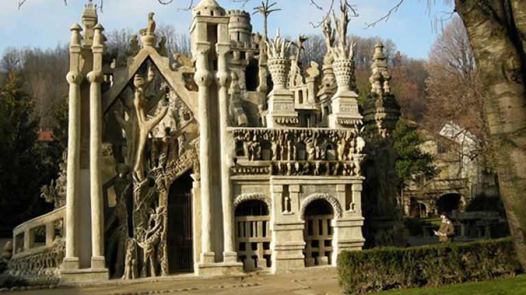 Идеалният дворец на Фердинанд Шевал, Франция