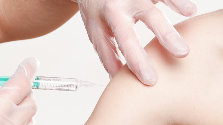 vaccination-2722937_960_720