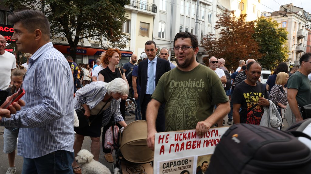"Свобода за Варна - свобода за Благо" - нов протест се провежда в центъра на София