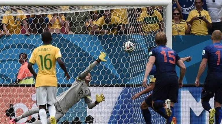 Бразилия пусна 3 гола в последния си мач на турнира
