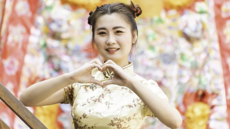 Китайците все повече се обръщат към традиционни китайски дрехи