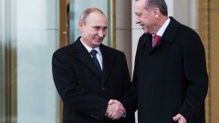 Първото посещение на турския държавен глава в чужбина след опита за преврат срещу него, е в Русия
