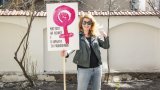Надежда Дерменджиева е сред най-позитивните хора, които можете да срещнете, въпреки че темите, с които се занимава, са способни да сломят духа и на най-големите оптимисти.
