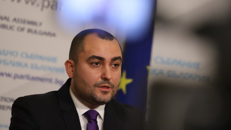 Според депутата Александър Иванов управляващите не взимат решенията си с консенсус