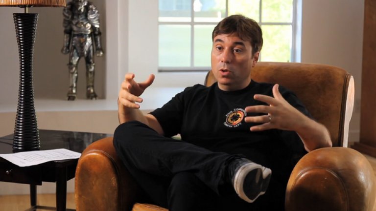 Лидерът на Cloud Imperium Games Крис Робъртс има солиден опит в жанра на космическите симулатори и е създател на революционната игрална поредица Wing Commander. Повече от 25 години след създаването на Wing Commander, той се труди върху най-амбициозния проект в своя живот