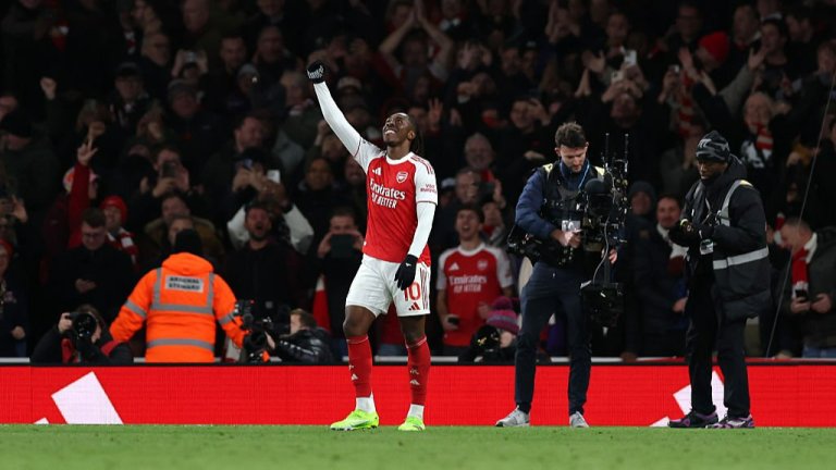 "Езе може да направи разликата и да помогне на Арсенал да спечели титлата"