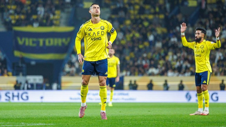 Роналдо прибави още едно попадение в преследването на гол №1000