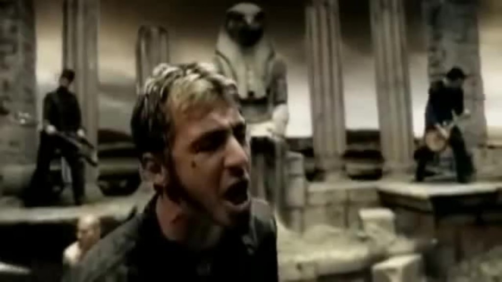 Godsmack - I Stand Alone
В момента положението е такова, че дори и Кралят на скорпионите (саундтрак на чийто първи филм беше това велико парче на Godsmack) би си стоял вкъщи да гледа филми и да слуша музика.
