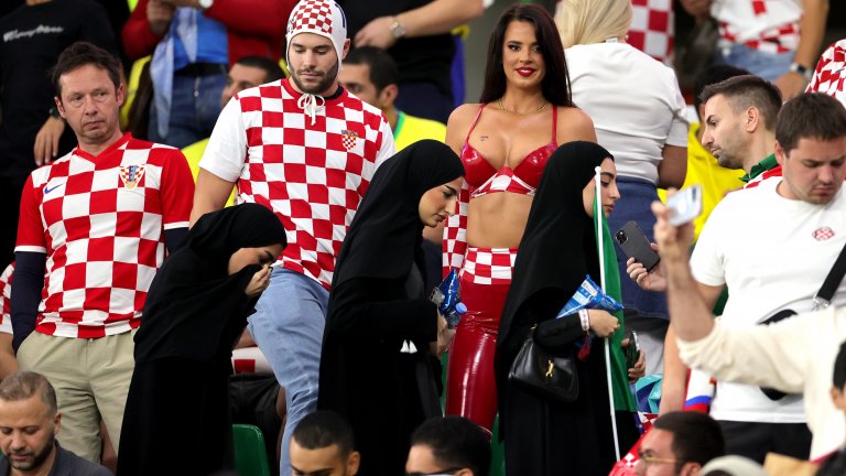 "Когато чух за изискванията за дрескод, си помислих: О, Боже, та аз дори нямам толкова покриващи дрехи!"