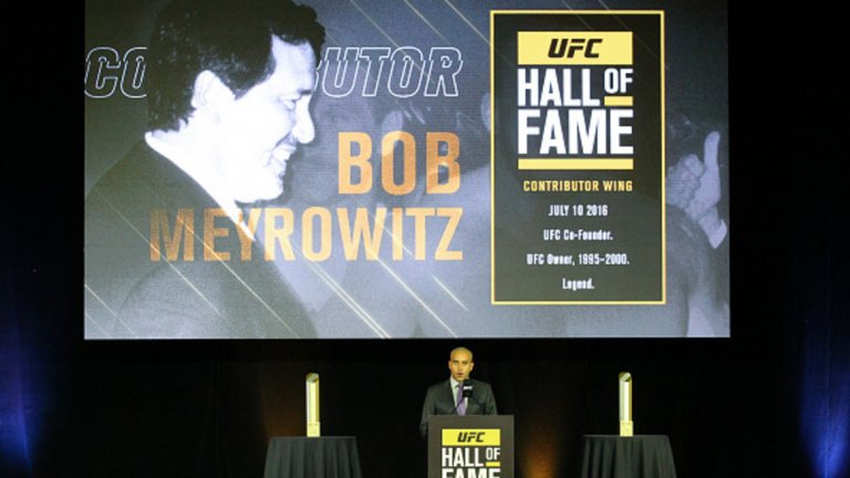 9. Боб Мейроуиц, съосновател на UFC
Мейроуиц, като президент на Semaphore Entertainment Group (SGE), е пионер в pay-per-view телевизията. SEG е отговорна и за излъчването на демонстрационния мач между Джими Конърс и Мартина Навратилова. Един от подопечните на Мейроуиц – Кембъл Макларън, му подхвърля идеята за смесени бойни изкуства по телевизията (идеята е подхвърлена на Макларън от Рорион Грейси и Арт Дейви). Компанията казва „да“, дори след промяната на формата на Ultimate Fighting Championship и нататък всичко е история.