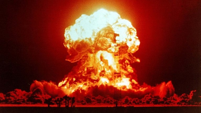 Зловещата гъба на атомния взрив