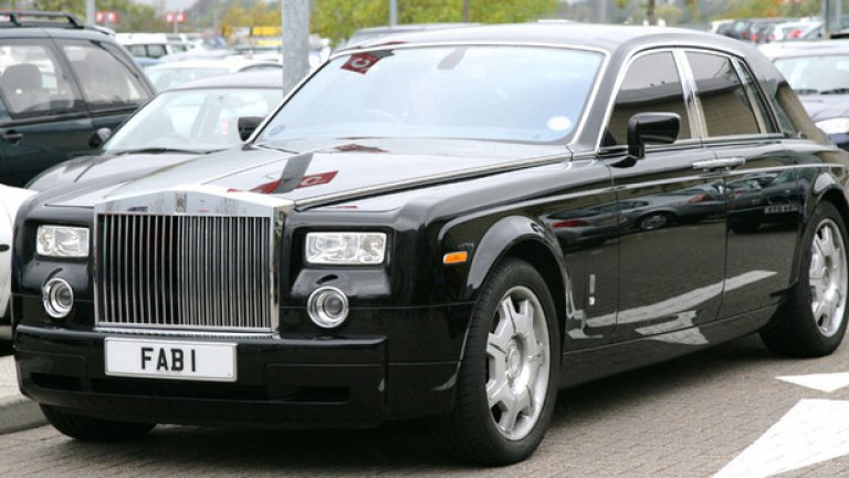 Естествено, Еванс притежава и Rolls-Royce.