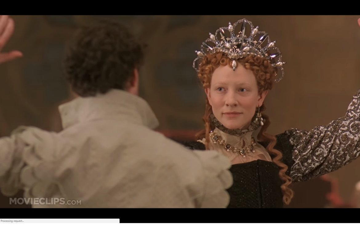 Кариерата на актрисата започва в родната й Австралия, където тя натрупва завидна популярност през 90-те. Първата й голяма изява на международната сцена е в историческия Elizabeth. Почти десетилетие по-късно отново изиграва ролята в продължението Elizabeth: The Golden Age.

На снимката: като Елизабет I в "Елизабет" (1998 г.).