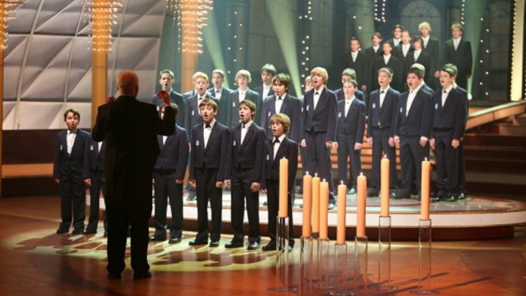 Разкритията за институционализираното насилие, които идват десетилетия след страданията на жертвите, едва ли ще облекчат живота им. Във всеки случай - би трябвало да попречат на повторението на подобни злодеяния в бъдеще, а не на последно място - и за възстановяване на доверието в църквата.