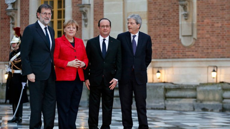 Лидерите на Германия, Франция, Италия и Испания се събраха във Версай по покана на Франсоа Оланд, за да обсъдят бъдещето на ЕС след Brexit-а