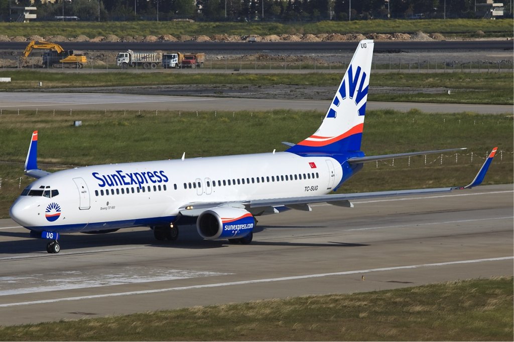 SunExpress_Air_Boeing_737-800_Karakas
