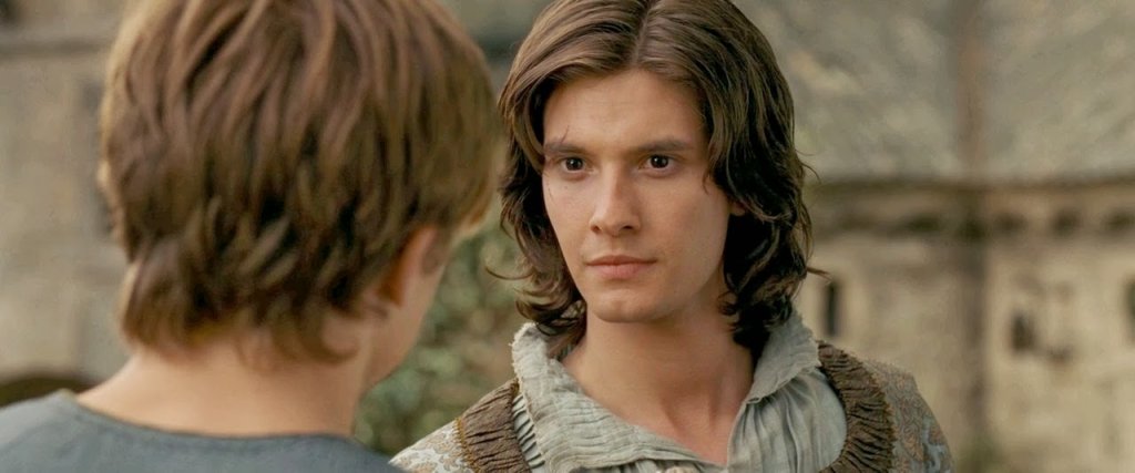 10. „Хрониките на Нарния: принц Каспиан“ / „Chronicles of Narnia: Prince Caspian”  (2008г.)
Бюджет - 253.9 млн. долара
Прогнозиран бюджет - 225 млн. долара
Печалби - 419.7 млн. долара
Феновете на поредицата не остават разочаровани - ек