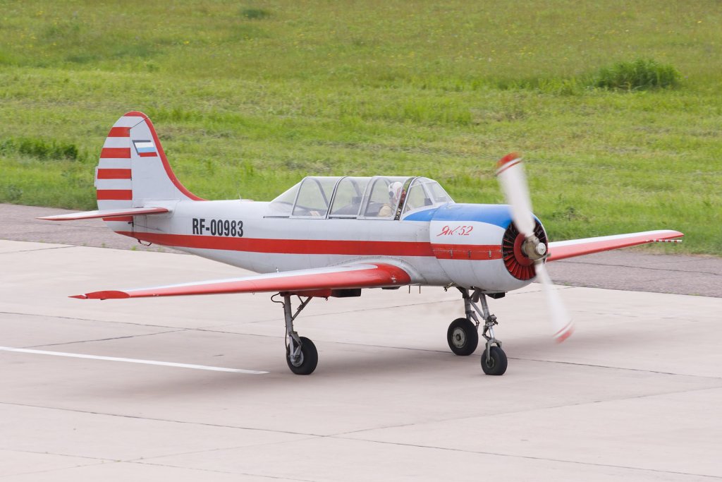 Yakovlev_Yak-52