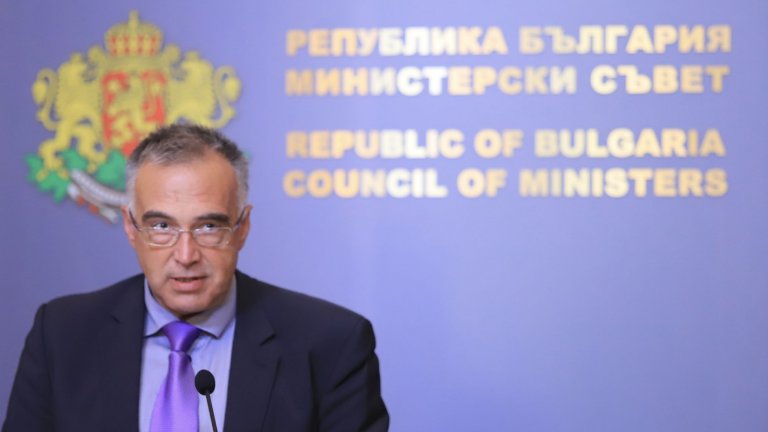 Мотивите са гарантиране на честния вот на следващите избори, съобщи говорителят на кабинета Антон Кутев.