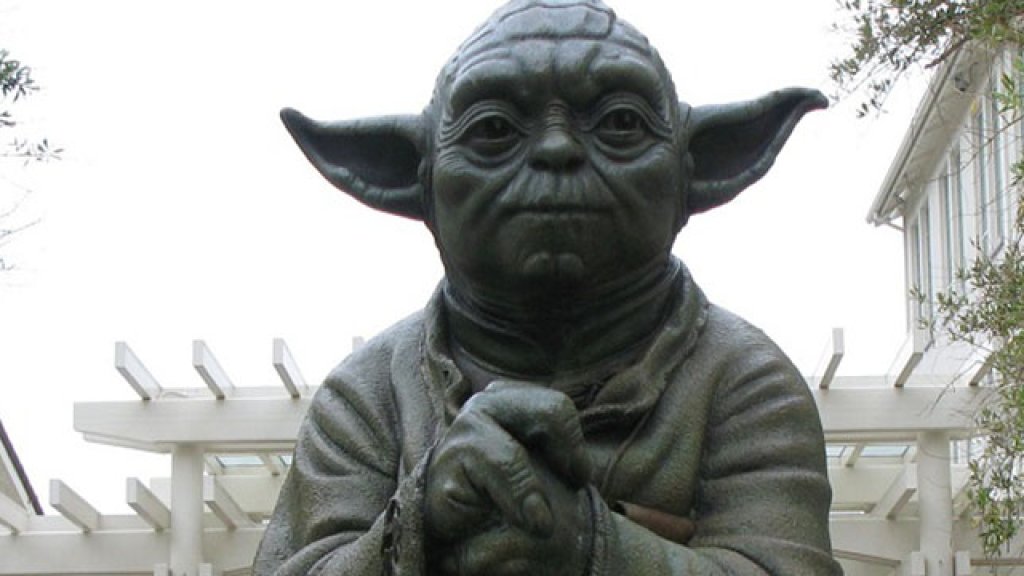 Yoda-Statue-At-Park