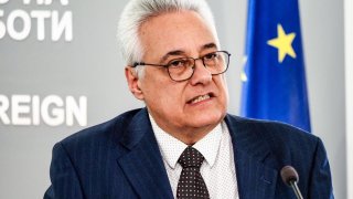 Над България не летят бойни самолети, каза зам. министър Марин Райков