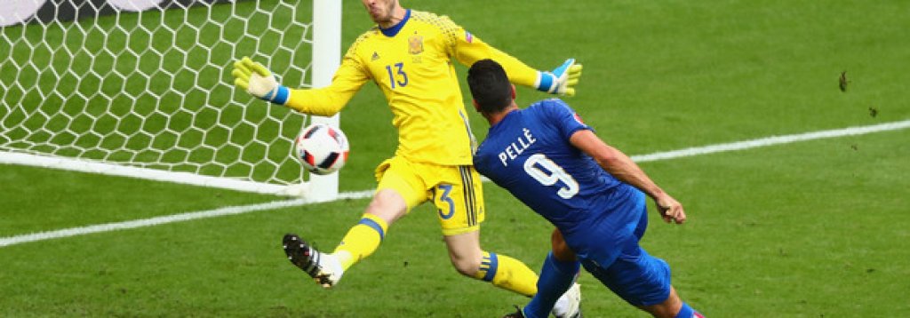 Испания – Италия, 2 септември 21:45 часа
Европейското дерби в тази серия от квалификации е традиционно – Испания срещу Италия. „Ла фурия“ няма загуба на своя територия в официален мач от едно 0:1 от Гърция в квалификациите за Евро 2004 през юни 2003 г. „Адзурите“ обаче имат доста стабилен състав в момента, докато испанците минаха през смяна на поколенията. Двата тима са с по пет победи и едно равенство – 1:1 помежду им в Италия от предишния им мач в групата. Шоуто е гарантирано, още повече че на карта е заложено първото място и директното класиране на мондиала.