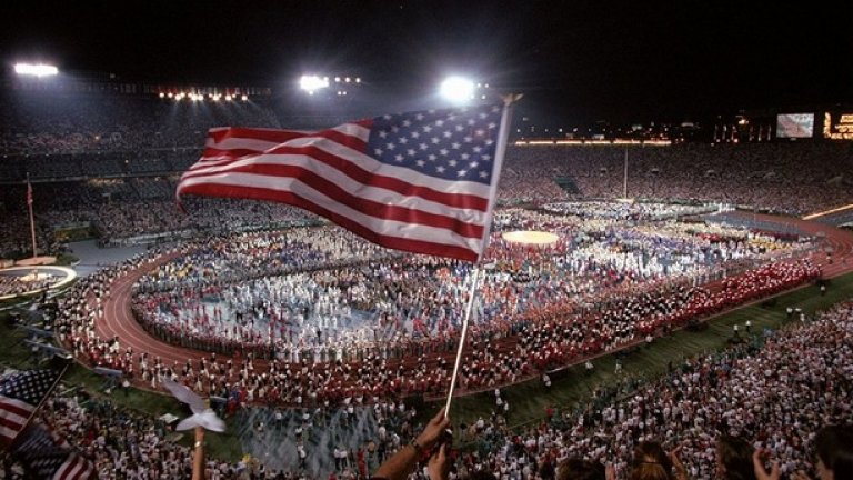 Откриването на олимпиадата в Атланта през 1996-а бе едно от най-зрелищните в историята. Американците искаха най-ярката олимпиада, но не бяха предвидили действията на Ерик Рудолф, бивш военен и експерт по експлозивите.