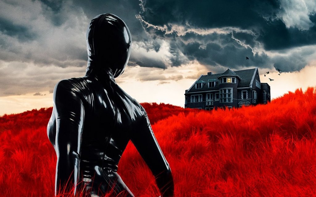 American Horror Stories (Hulu) - 15 юли
American Horror Story се превърна в един от най-важните хорър сериали в последното десетилетие, а сега на бял свят в Hulu предстои да излезе и неговия spin-off - American Horror Stories. Също антологичен сериал, който с всеки епизод ще разказва различна история на ужасите.
Ако те са на нивото на това, което видяхме в продължение на 9 сезона, значи трябва да се готвим за добро представление на ужасите. Появилите се до момента тийзър и рекламни постери също ни карат да се надяваме.