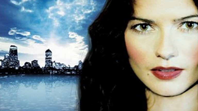 Crossing Jordan / Среща с Джордан (2001-2002)
Али играе д-р Трей Сандърс - един от по-основните персонажи в първия сезон на криминалния сериал, разказващ за екип патолози, работещи по различни престъпления.