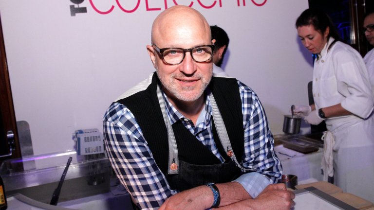 Том Количио пък е много състрадателенПоведението на Количио в едно от популярните кулинарни американски предавания изглежда наистина заплашително, тъй като той без колебание уведомява състезателите, когато храната им никак не става. 
Зад кулисите обаче готвачът е истински състрадателен човек, който дава своя принос, за да направи света и хранителната индустрия едно по-добро място. Не е тайна, че той прави много за Хранителната банка в Ню Йорк и се опитва да въведе някои законодателни промени, свързани с програми за топъл обяд в училище и допълнително финансиране за купони за храна.